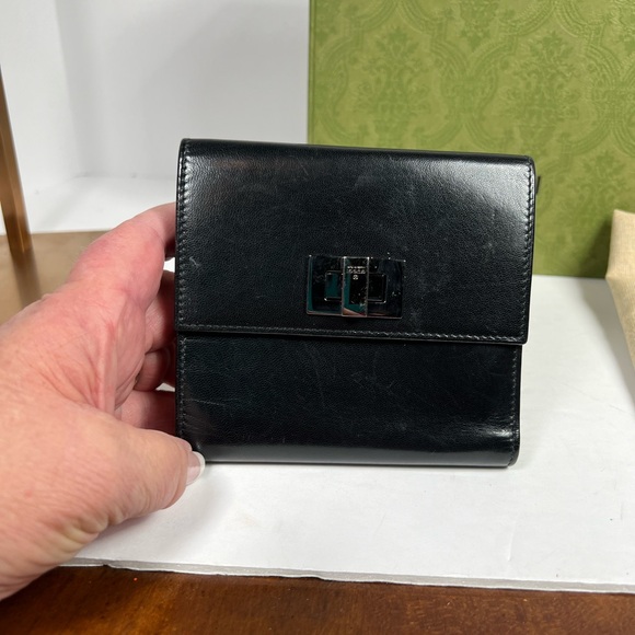Gucci trifold dark Navy almost black leather wallet. Box and dust bag included - Picture 11 of 14